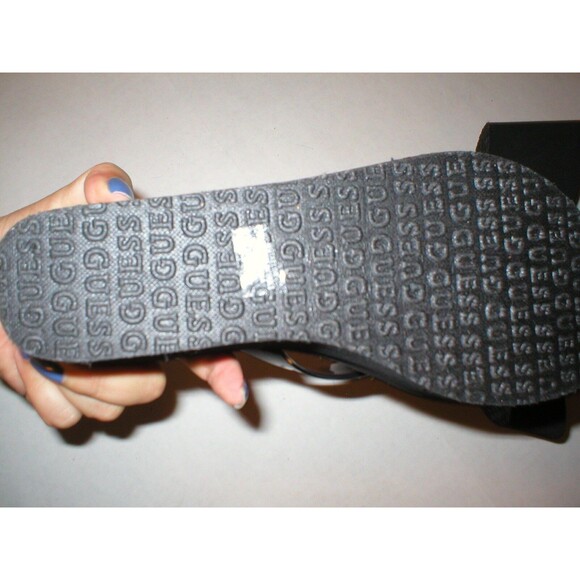 New Womens Guess Foam Platform Wedge 9.5 Crystal Logo Shoes Sandals Light Black - Picture 4 of 4